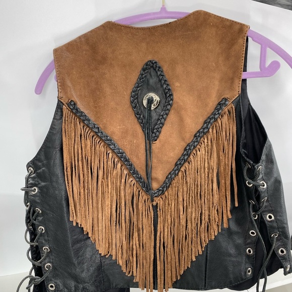 Hot Leathers Brown and Black Fringe Vest - Picture 4 of 10